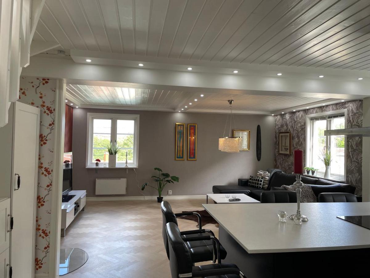 Apartment Uddevalla Bohuslaen Bubbelbad المظهر الخارجي الصورة