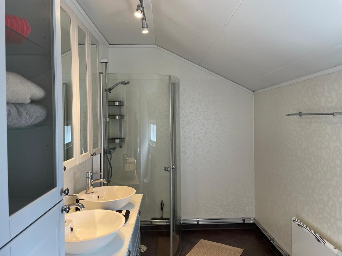 Apartment Uddevalla Bohuslaen Bubbelbad المظهر الخارجي الصورة