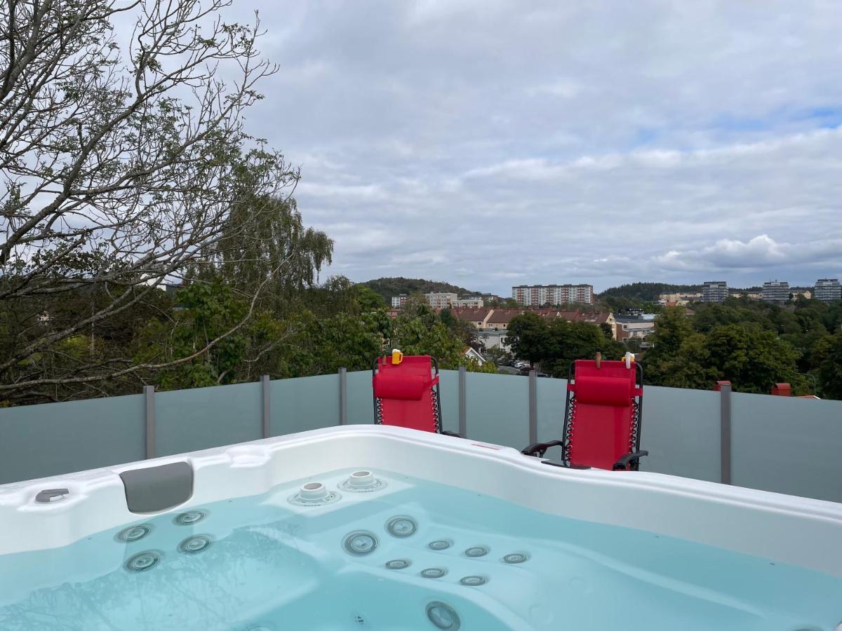 Apartment Uddevalla Bohuslaen Bubbelbad المظهر الخارجي الصورة